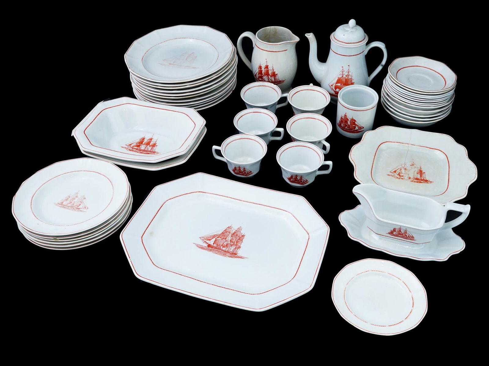 ENGLISH PORCELAIN DINNERWARE SET BY WEDGWOOD (1 of 12)