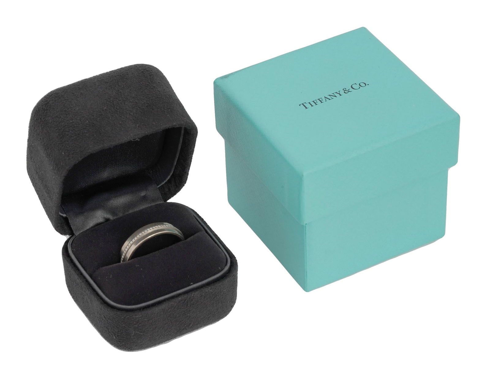 TIFFANY AND CO 18K WHITE GOLD DIAMOND RING IOB (1 of 8)