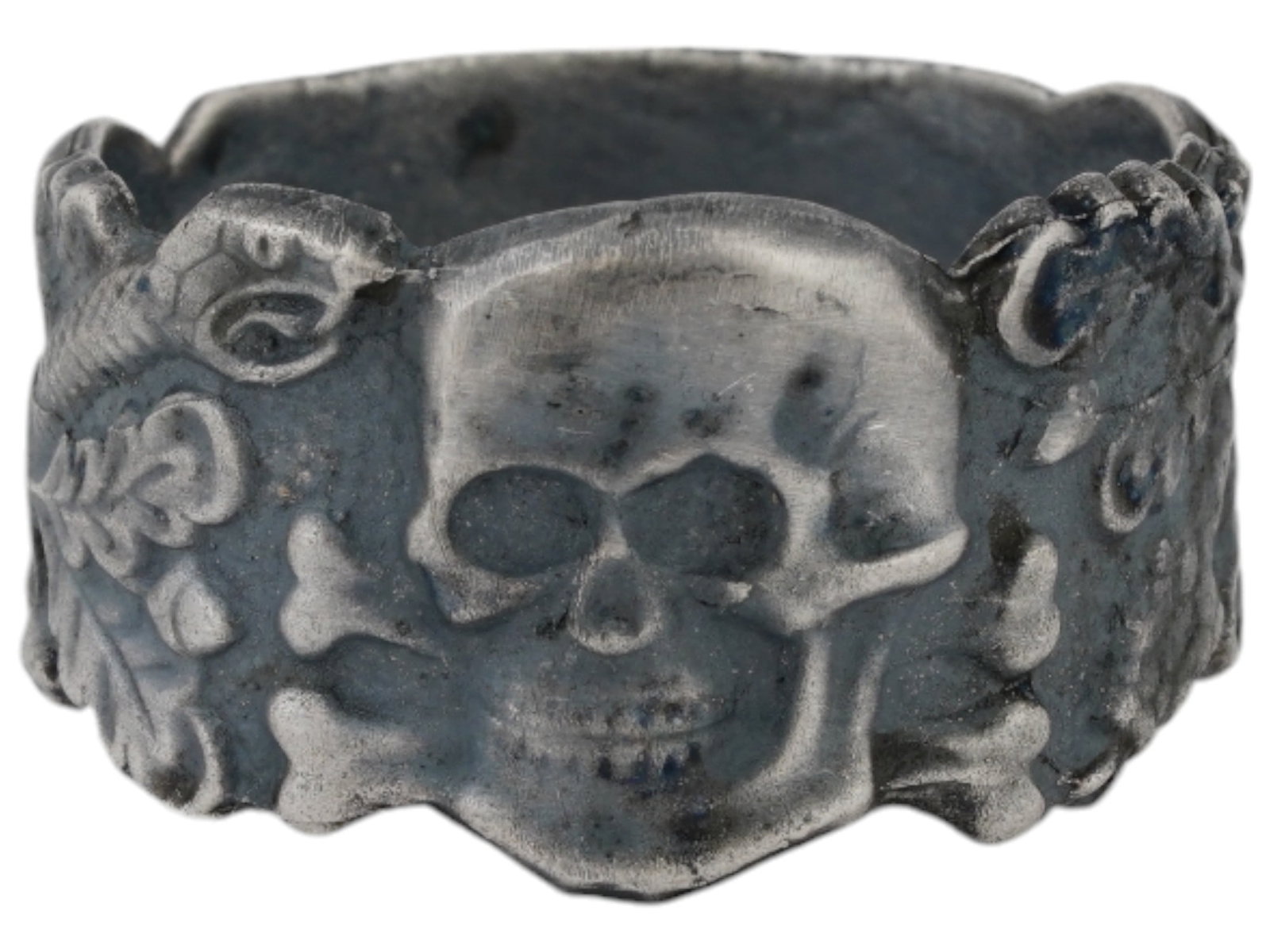 GERMAN WWII TYPE WAFFEN ANTI PARTISAN TOTENKOPF SILVER RING: A WWII Nazi German Third Reich type Waffen SS Anti Partisan Warfare Totenkopf Silver ring. The exterior of the ring features an engraved image of a Totenkopf skull in the center and a snake with oak l