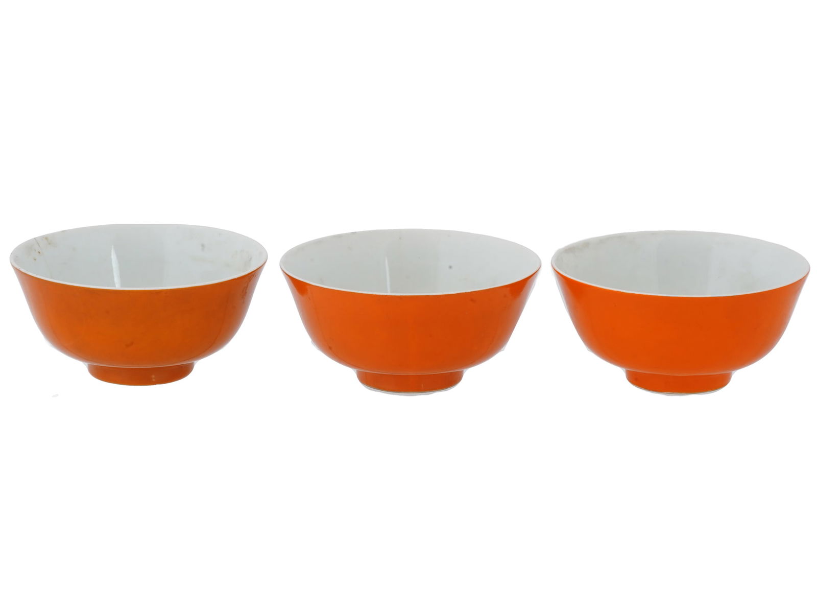 SET OF ANTIQUE CHINESE QING DYNASTY PORCELAIN BOWLS (1 of 3)