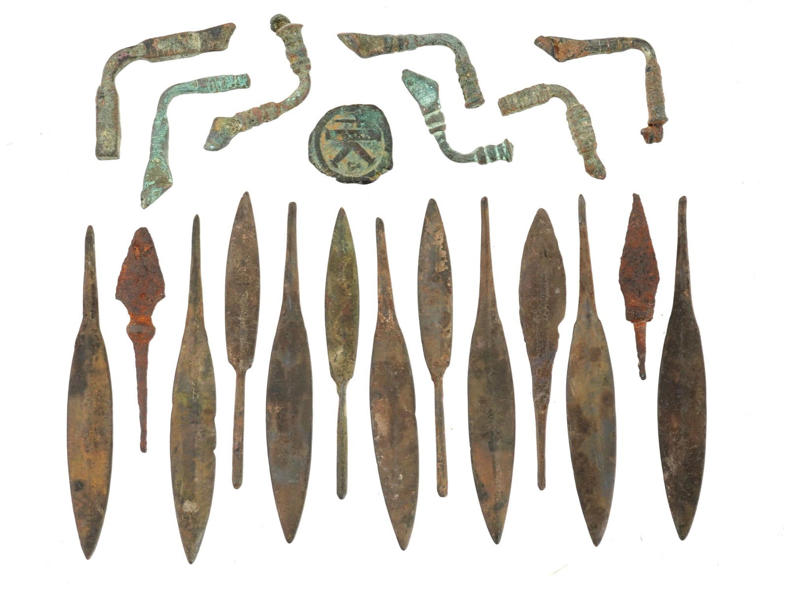 GROUP OF ANCIENT BRONZE ITEMS 300 BC TO 200 AD (1 of 3)