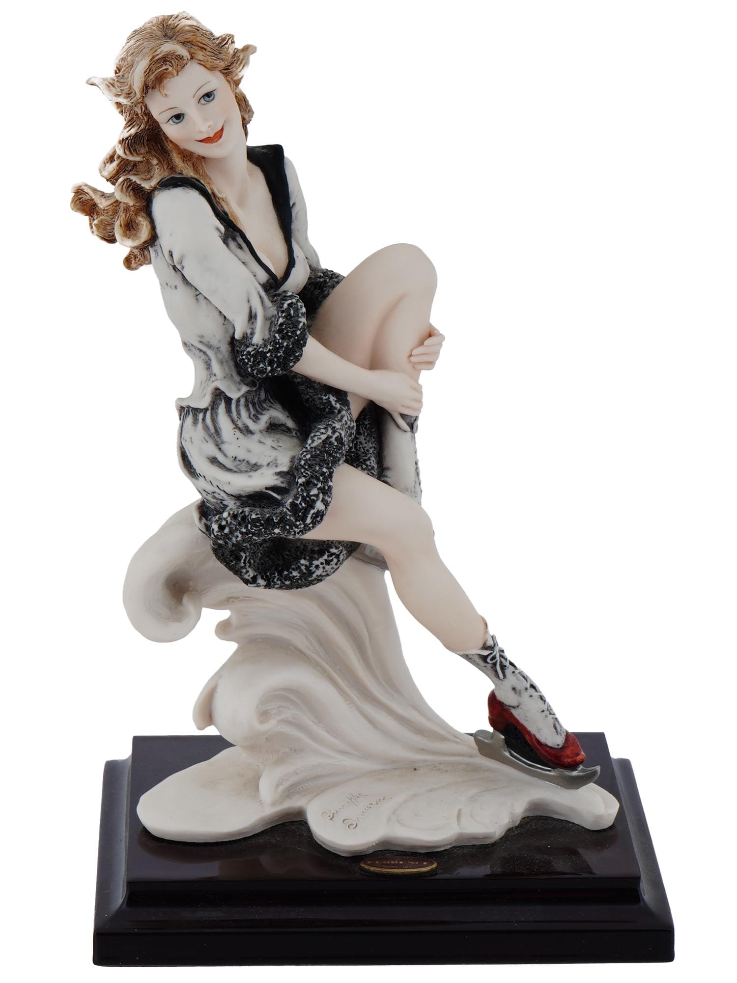 VTG ITALIAN FEMALE SKATER FIGURINE BY GIUSEPPE ARMANI (1 of 8)