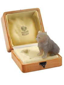 RUSSIAN CARVED AGATE GOLD EMERALD CAT FIGURINE IN BOX