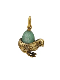 RUSSIAN 84 SILVER CHICK PENDANT WITH PALE JADE EGG