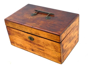 WOODEN TRINKET BOX WITH METAL LOCK AND HANDLE