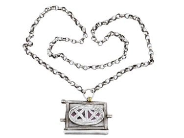 18TH C ANTIQUE SILVER PENDANT WITH STONE ON CHAIN