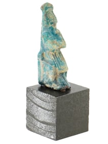 ANCIENT EGYPTIAN FAIENCE AMULET SEATED CROWNED FIGURE