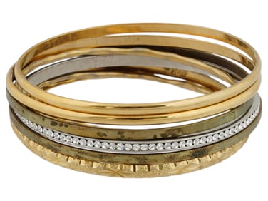COLLECTION OF COSTUME JEWELRY BANGLE BRACELETS