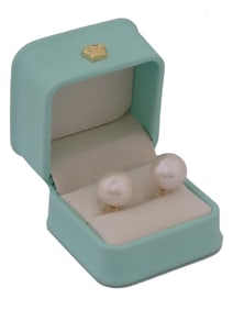 18K GOLD AND WHITE SOUTH SEA PEARL STUD EARRINGS