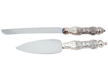 ENGLISH JUDAICA STERLING SILVER CHALLAH BREAD KNIVES
