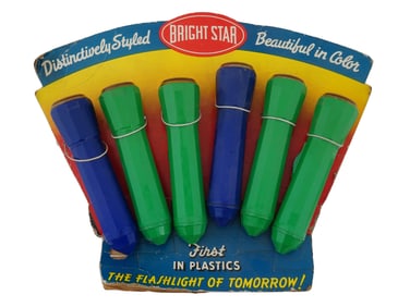 PACK OF AMERICAN BRIGHT STAR PLASTIC FLASHLIGHTS