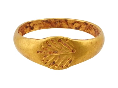 ANCIENT ROMAN GOLD RING W ENGRAVING 100 TO 300 AD