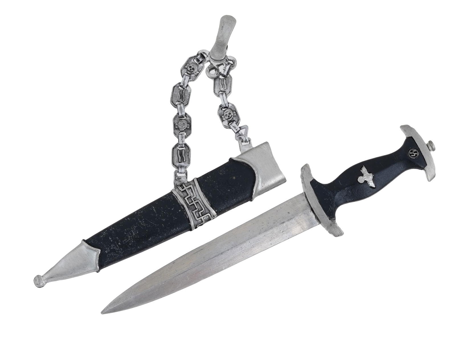 WWII TYPE GERMAN SCHUTZSTAFFEL DAGGER OF SS MEMBERS: A WWII type German Schutzstaffel dagger of SS members of the 1936 model with a chain suspension. The dagger blade is straight, steel, double edged, dagger type, with a pronounced central rib. The hand