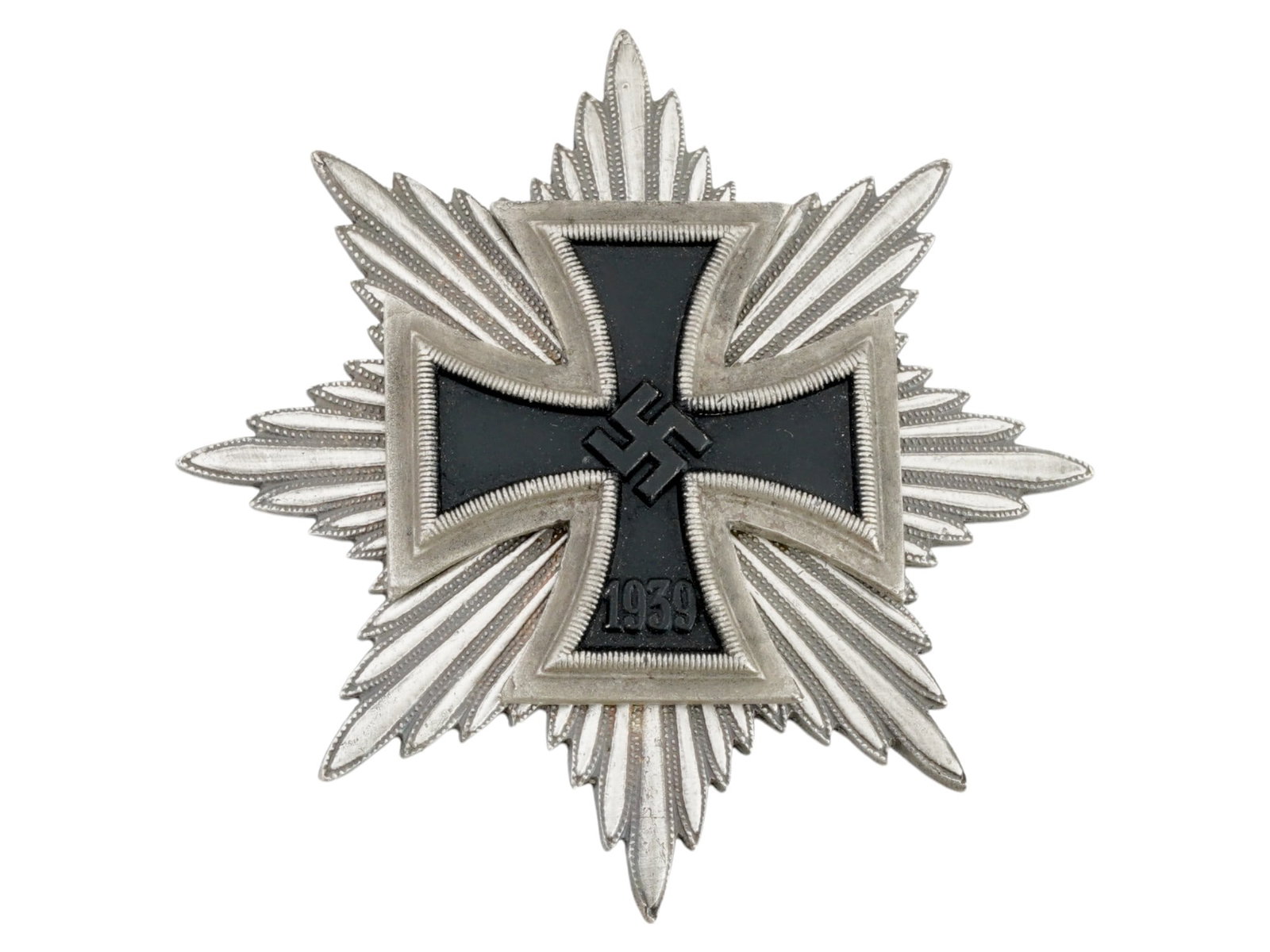 WWII TYPE GERMAN MILITARY ORDER STAR OF THE IRON CROSS: The Star of the Grand Cross of the Iron Cross, the highest Prussian and German military decoration. Cast iron and stainless steel cross patte with crowned swastika and date 1939. This order was awarde