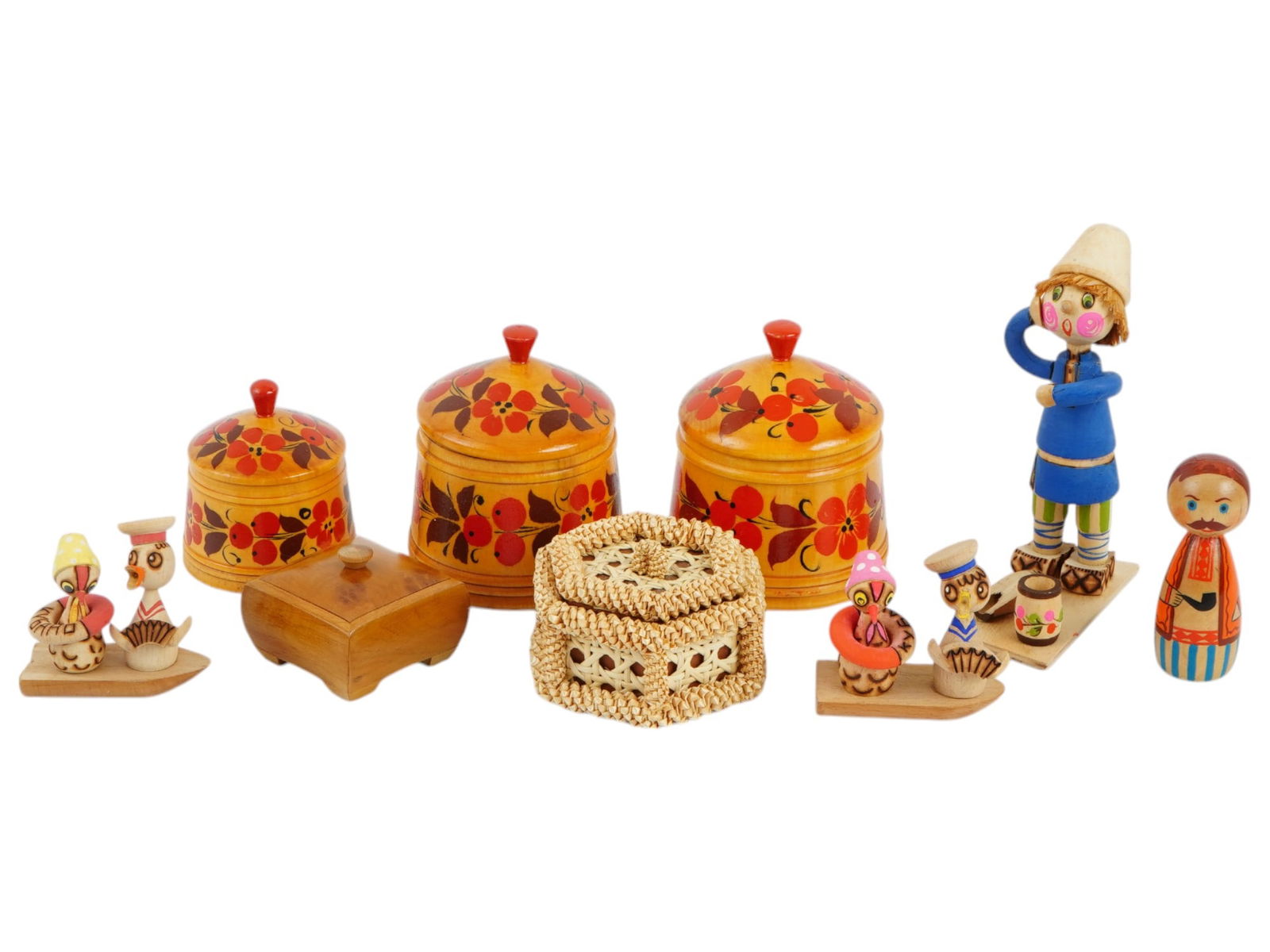 RUSSIAN SOVIET ERA FOLK ART SOUVENIRS AND TABLEWARE (1 of 14)