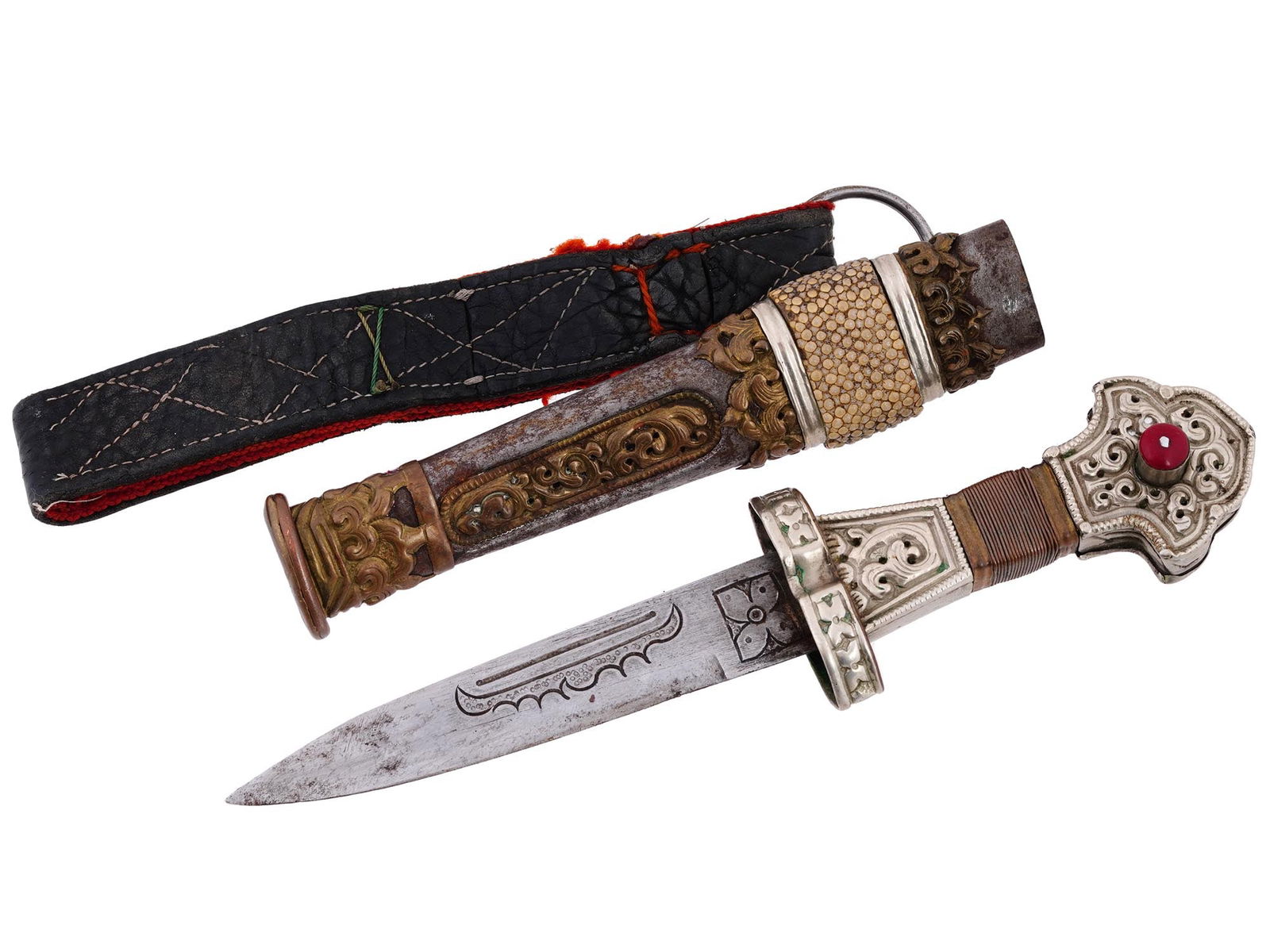 ANTIQUE INDIAN KNIFE WITH DECORATED SCABBARD (1 of 9)