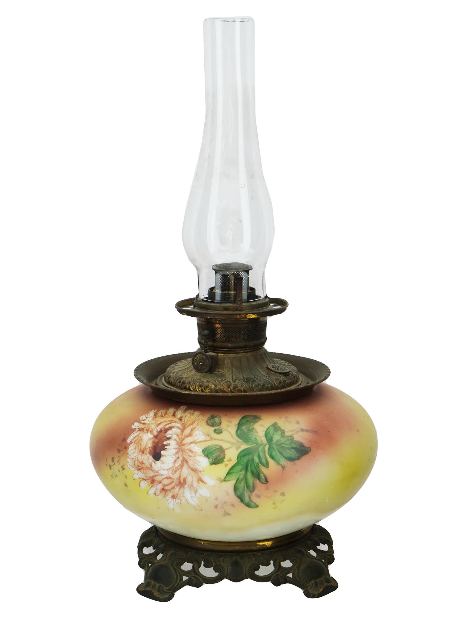 VICTORIAN BRASS PARLOR OIL LAMP WITH ROYAL GLASS (1 of 7)