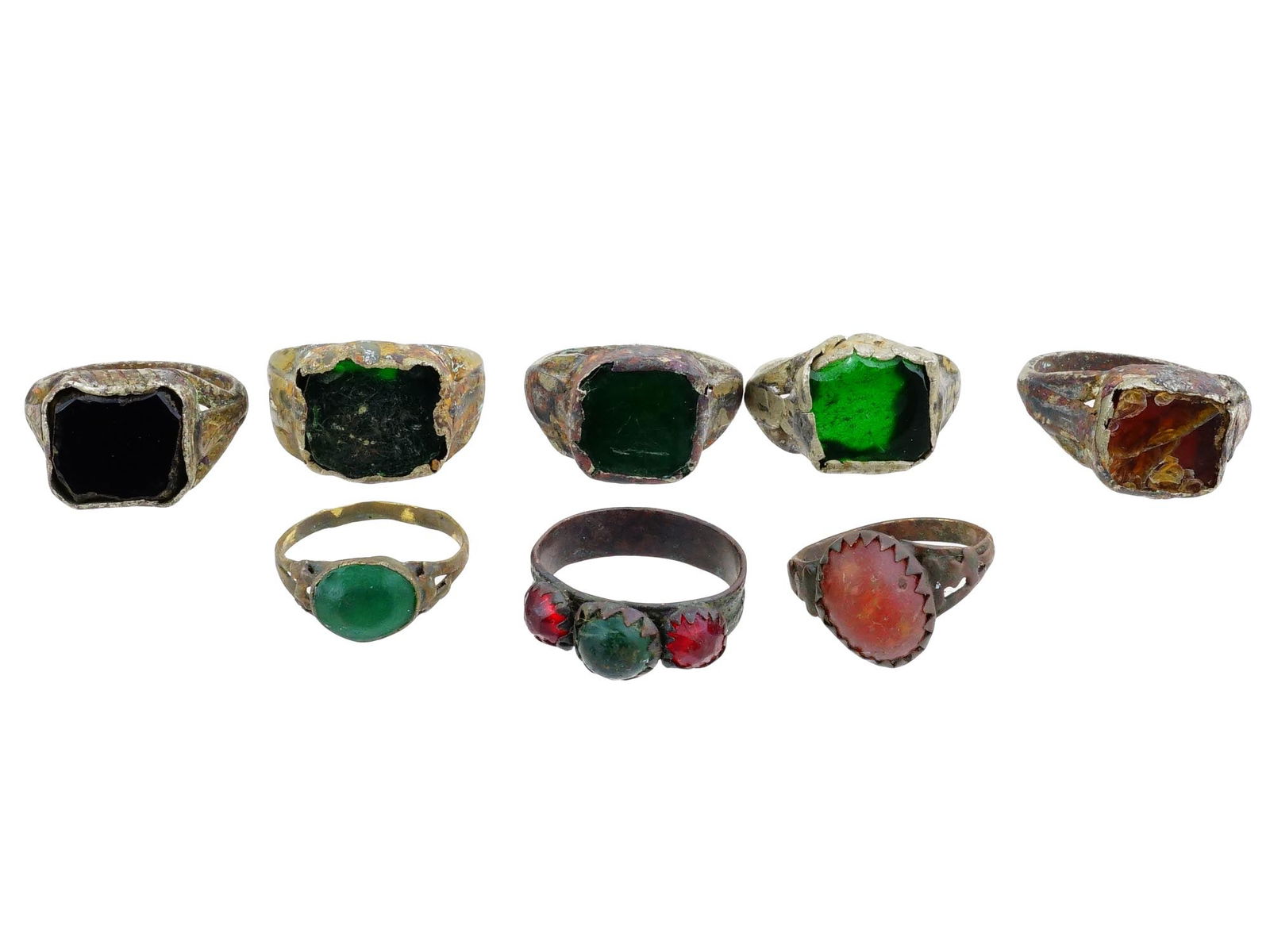 COLLECTION OF ANTIQUE RINGS WITH GLASS GEMSTONES (1 of 11)