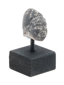 ANCIENT TERRACOTTA HEAD FRAGMENT OF GLADIATOR