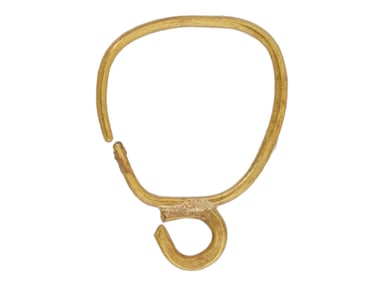 ANCIENT GOLD PENDANT OF A WIRE CIRCLE FORM WITH A LOOP