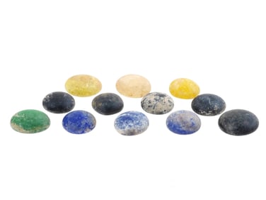 ANCIENT ROMAN GLASS GAMING PIECES CA 100 TO 300 AD