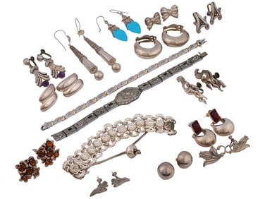 COLLECTION OF VINTAGE SILVER JEWELRY WITH GEMSTONES