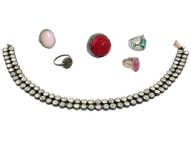 GROUP OF SIX VINTAGE STERLING SILVER RINGS AND NECKLACE