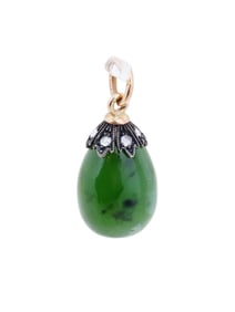 RUSSIAN JADE AND GOLD EGG PENDANT WITH DIAMONDS