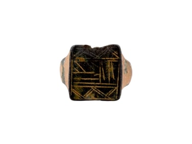 ANCIENT EGYPTO ROMAN ENGRAVED PYRAMIDS BRONZE RING