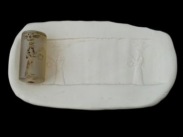 ANCIENT NEAR EASTERN CYLINDER FORM CARVED AGATE SEAL