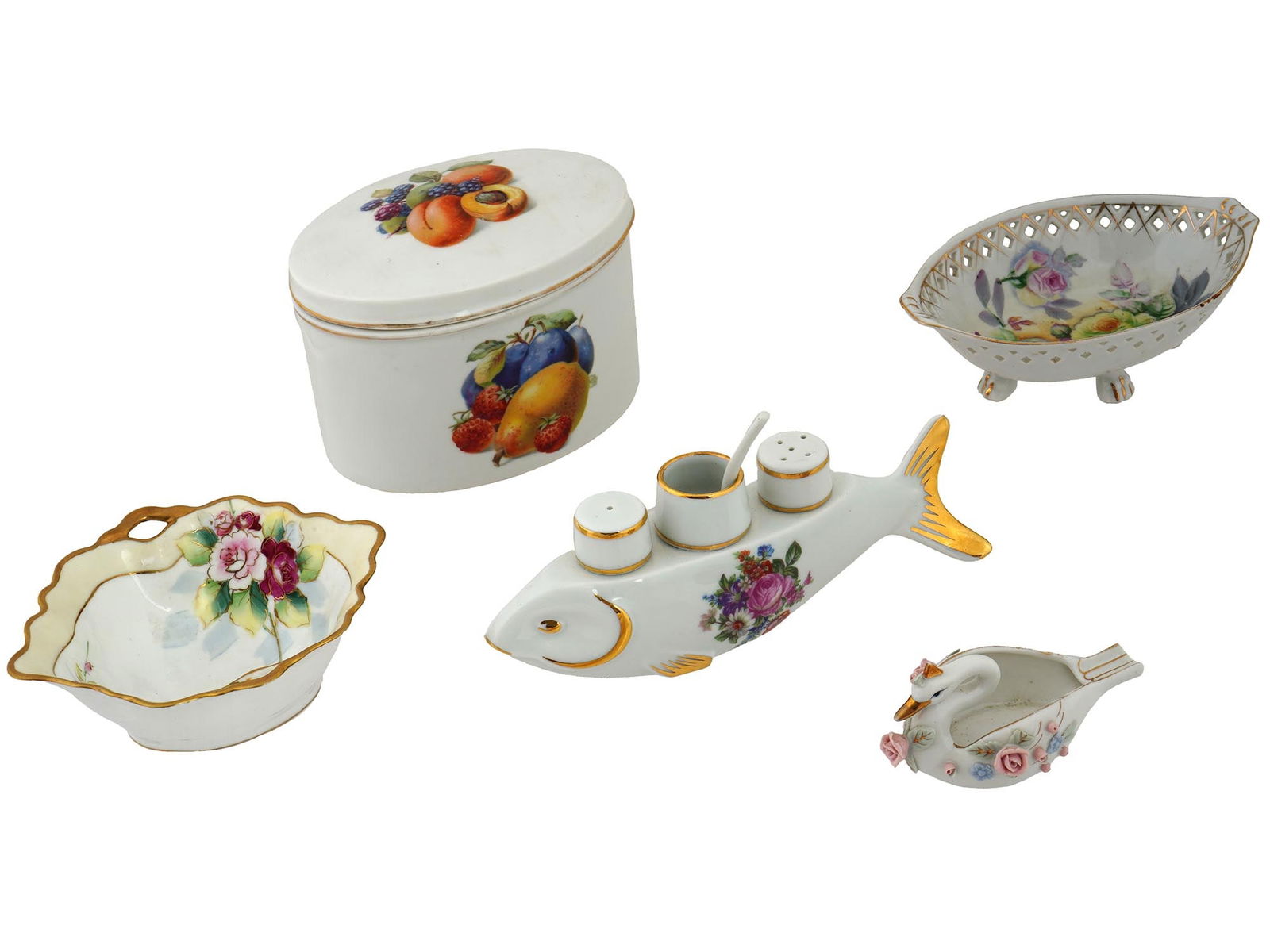 LOT OF NIPPON LIMOGES JAPANESE PORCELAIN TABLE WARES: A lot of five various porcelain wares including a bowl with scalloped rims featuring a floral motif and scalloped gilded rims; a footed candy bowl decorated with a pierced through reticulated design f