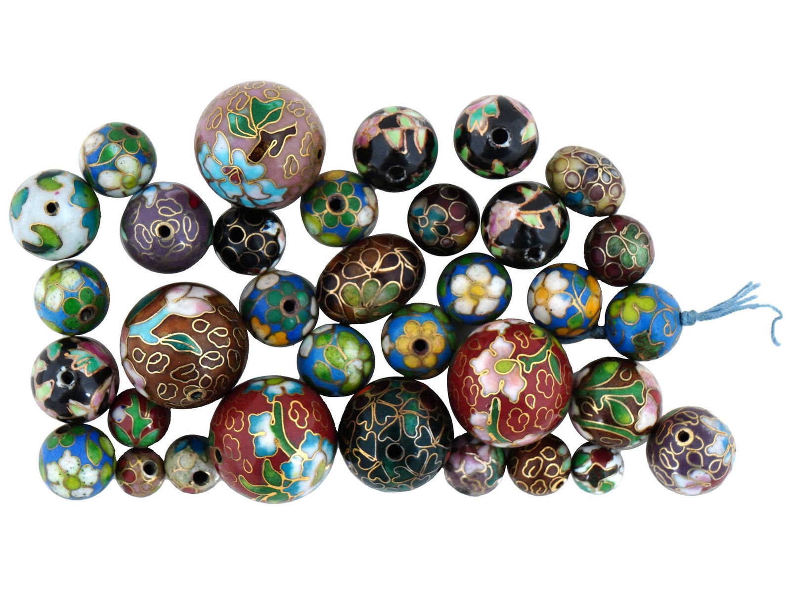 LARGE COLLECTION OF CHINESE CLOISONNE ENAMEL BEADS (1 of 2)
