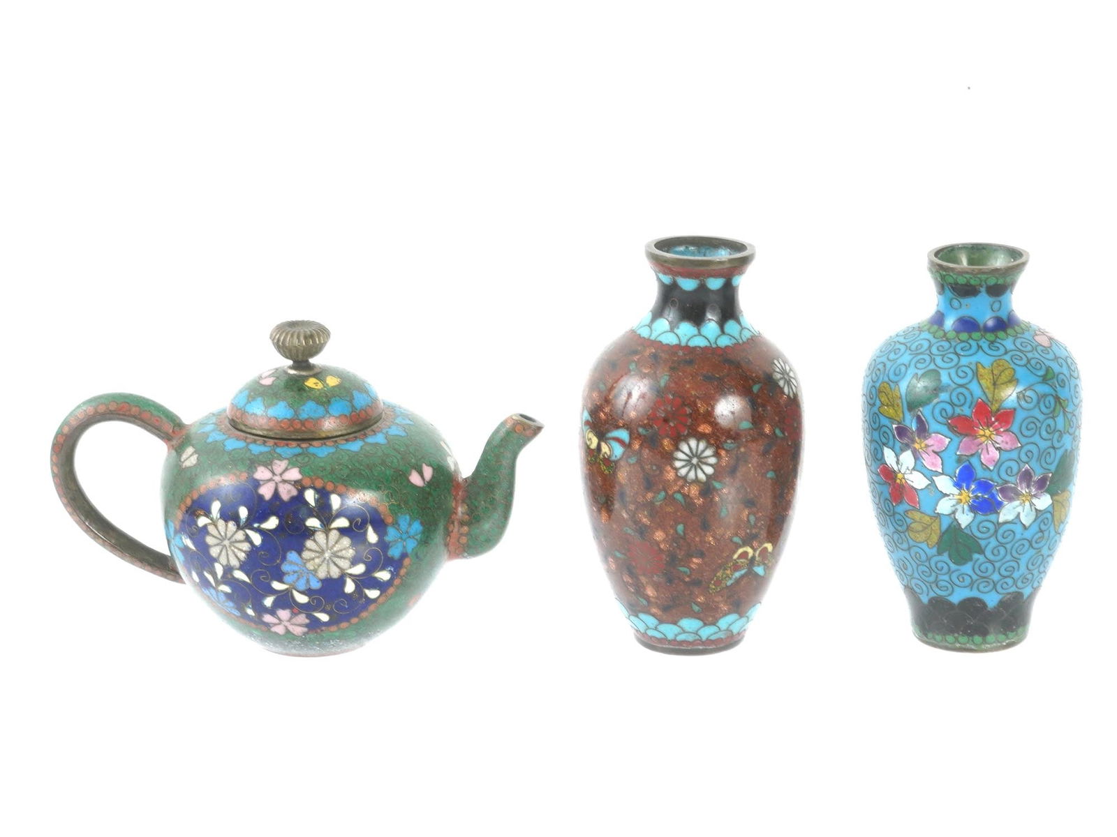 ANTIQUE CHINESE CLOISONNE VASES AND TEA POT (1 of 4)