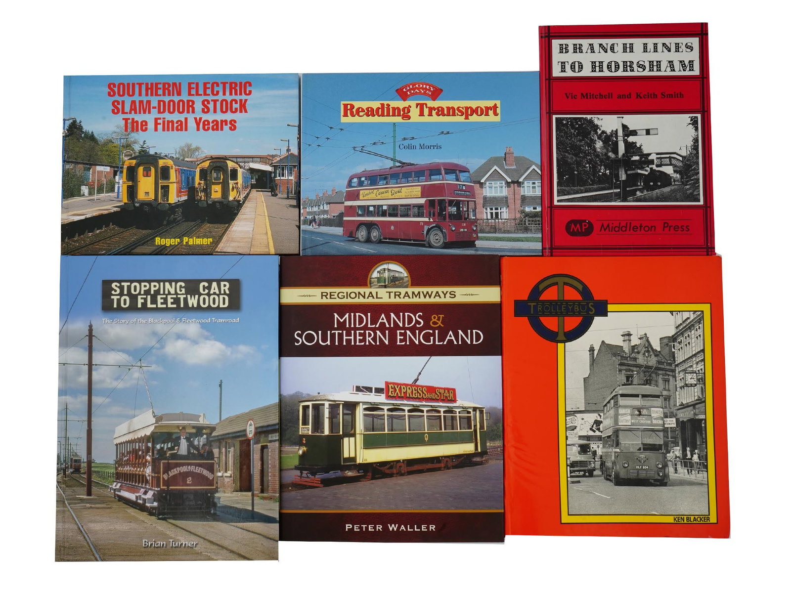 VINTAGE BOOKS ABOUT BRITISH PUBLIC TRANSPORTATION: A lot of vintage books dedicated to English public transportation, including tramways, metro, buses, and railways. A total of 13 items, Middleton Press, Regional Tramways, Glory Days editions. Antiqua