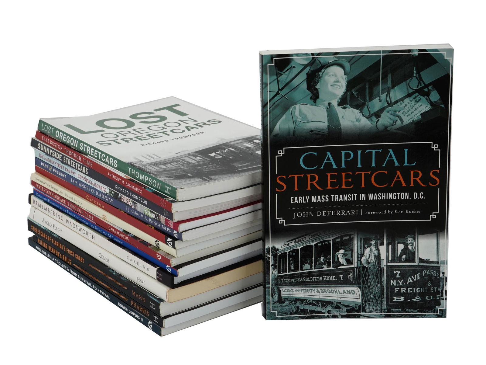 VINTAGE BOOKS ABOUT AMERICAN PUBLIC TRANSPORTATION: A lot of vintage books dedicated to American public transportation, including streetcars, trolleybuses, railway. A total of 15 items, American Chronicles, The American Century, Past and Present, Image