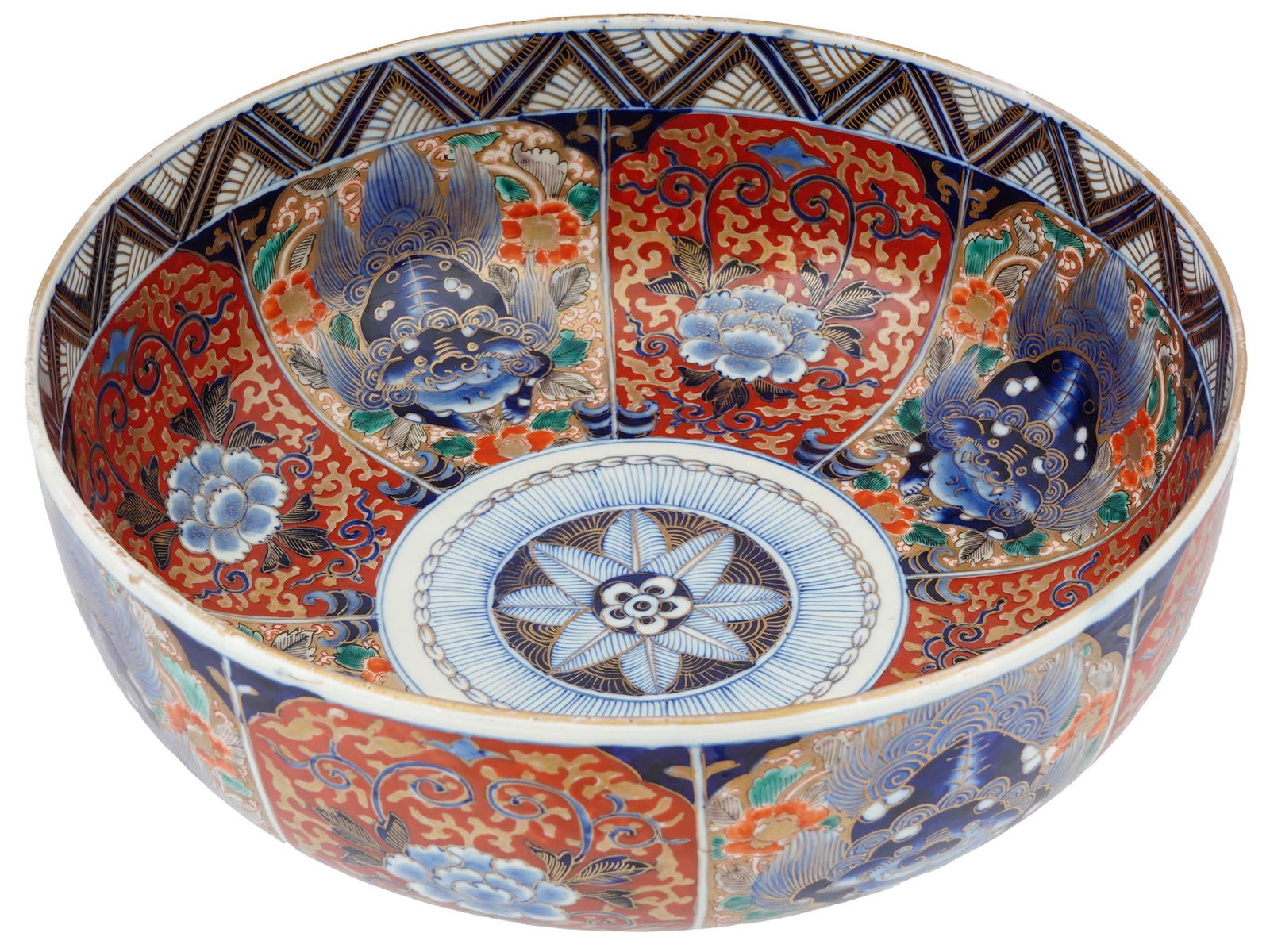 LARGE ANTIQUE JAPANESE IMARI PORCELAIN SERVING BOWL (1 of 5)
