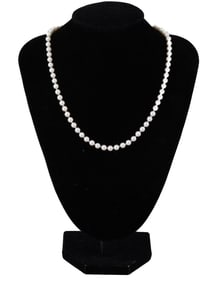 VINTAGE MIKIMOTO 18K WHITE GOLD PEARL NECKLACE