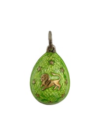 RUSSIAN GILT SILVER GUILLOCHE ENAMEL EGG PENDANT