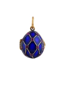 RUSSIAN GILT SILVER ENAMEL EGG LOCKET PENDANT W RUBIES