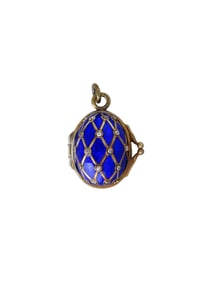 RUSSIAN SILVER GUILLOCHE ENAMEL EGG LOCKET PENDANT