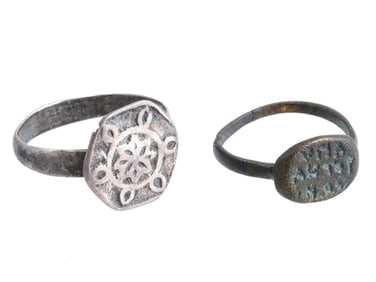 ANCIENT ROMAN SILVER AND BRONZE DECORATED RINGS
