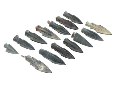 ANCIENT GREEK AND ROMAN BRONZE THREE-PRONGED ARROWHEADS