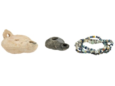 ANCIENT ROMAN OIL LAMPS AND GLASS BEAD NECKLACE