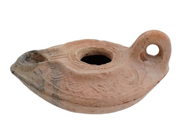 ANCIENT ROMAN TERRACOTTA OIL LAMP WITH DECOR ELEMENTS
