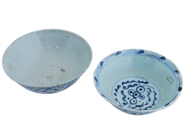 ANTIQUE CHINESE QING BLUE AND WHITE PORCELAIN BOWLS