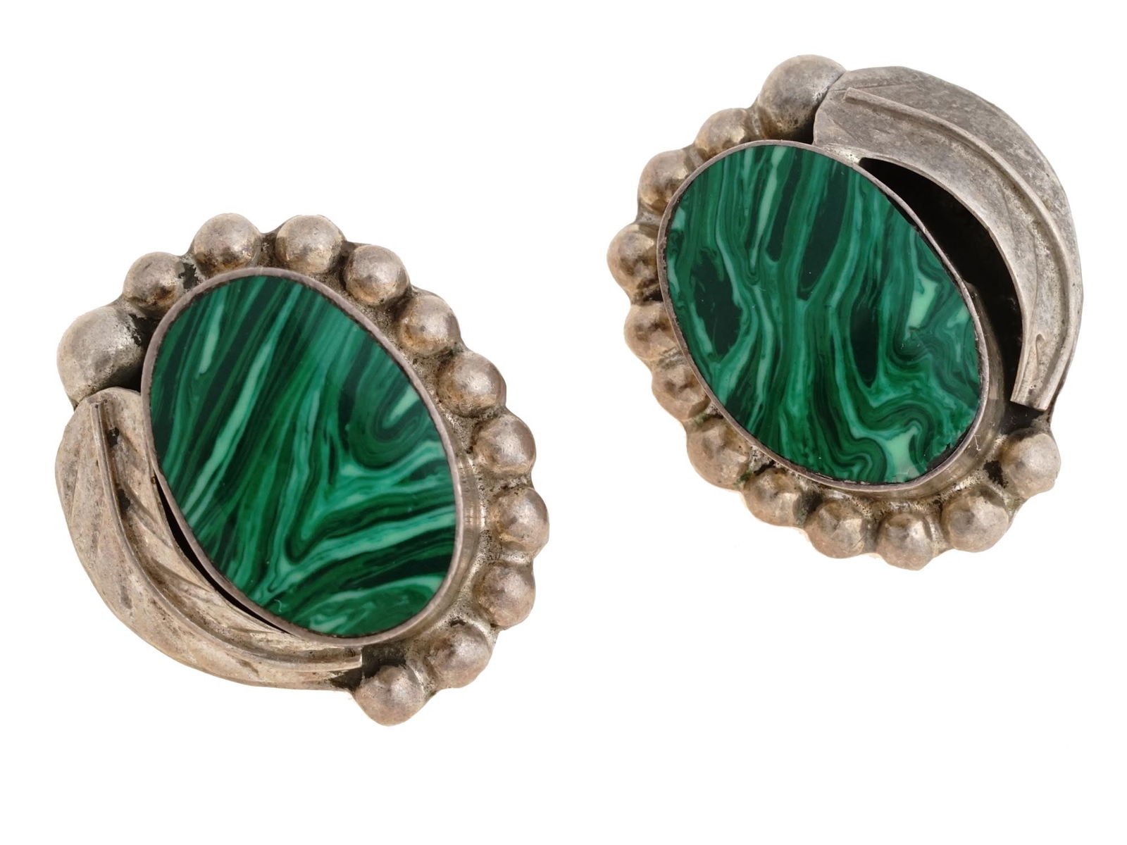 VINTAGE MEXICAN STERLING SILVER MALACHITE EARRINGS (1 of 3)