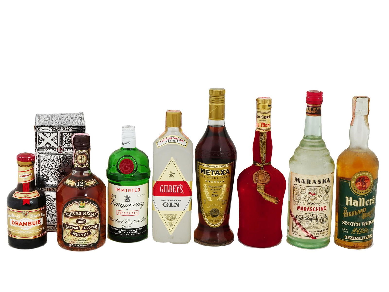 VTG BOTTLES OF ALCOHOLIC DRINKS FROM RENOWNED BRANDS (1 of 8)