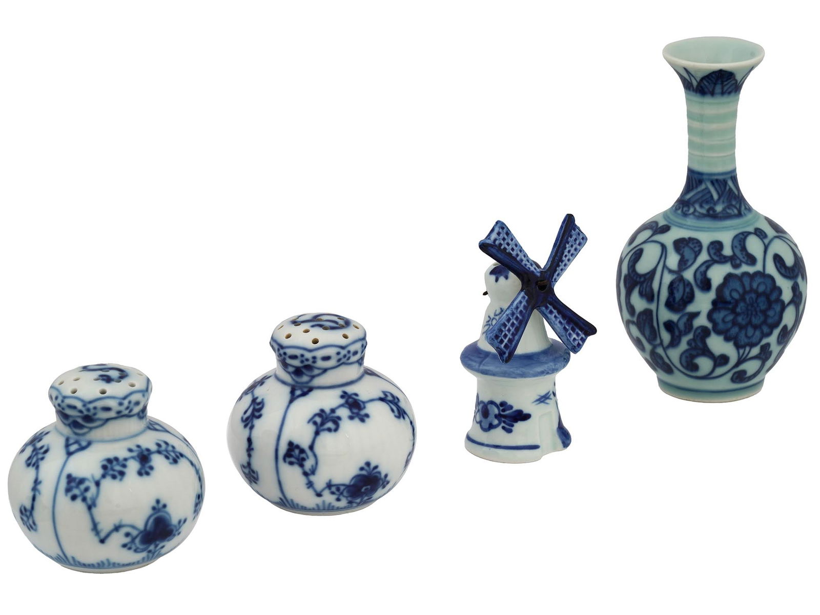 VINTAGE DUTCH AND DANISH BLUE AND WHITE PORCELAIN ITEMS (1 of 7)