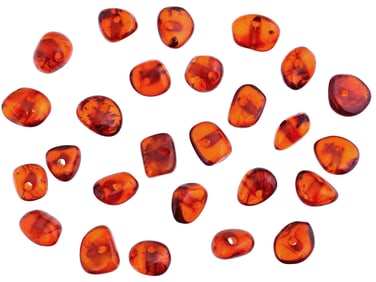 GROUP OF 26 NATURAL AMBER BEADS FOR NECKLACE