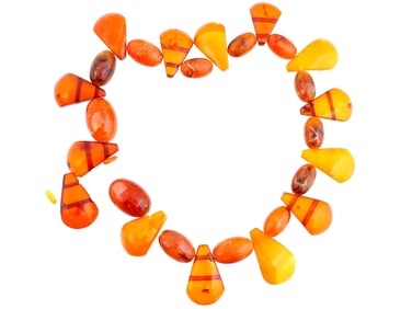 VINTAGE NATURAL AMBER BEADED NECKLACE
